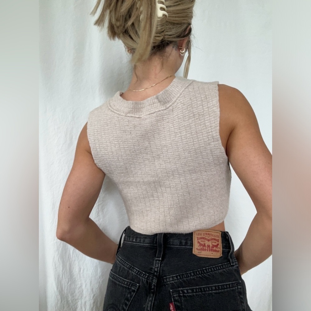 Size S- Free People Knit cropped tank top